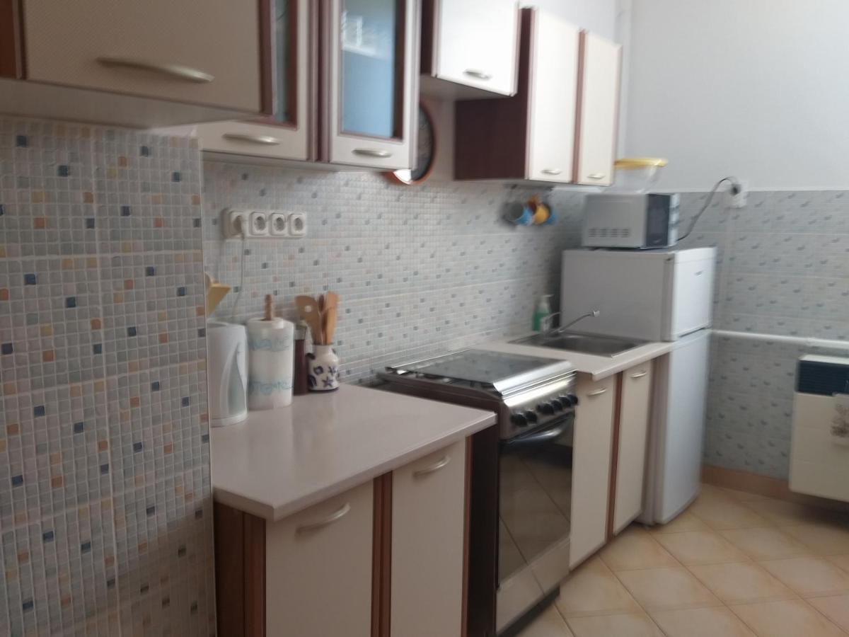 Simon Apartman Tiszafüred Eksteriør bilde